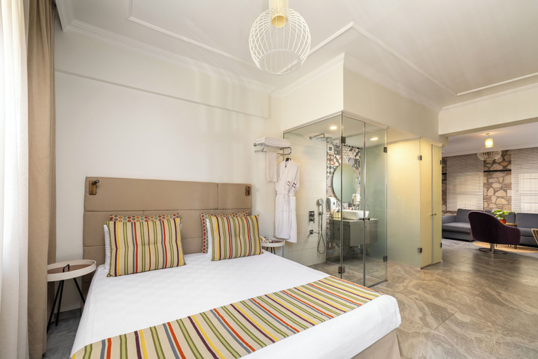 Bedroom 3, Alp Pasa Hotel - Special Class, Antalya