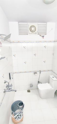 Bathroom 4, Hotel Moonlight, Jaisalmer