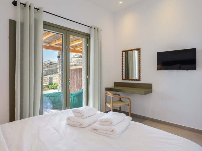 Room 4, Mykonian Shades, South Aegean