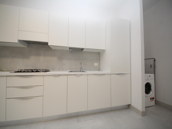 Others 5, Modern apartment near the beach, Rovigo