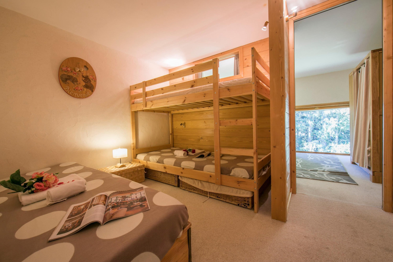 Room 2, R Sidence Grand Roc - Ancolies 104, Haute-Savoie