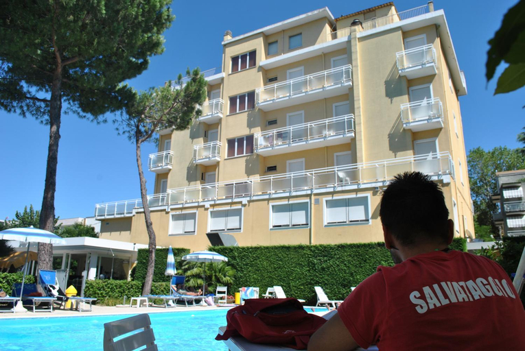 Exterior & Views 3, Hotel Bahama, Rimini