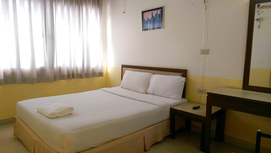 Bedroom 5, Wattana Trang Hotel, Muang Trang