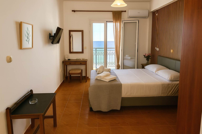 Room 2, Beachfront Panorama Apartm - Kythira Seaside Gem, Attica