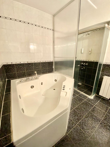 Bathroom 3, Hotel Atlantico Suites, General Pueyrredón