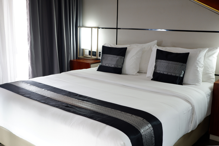 Rayz UMM Hotel Malang - Tap to explore photos