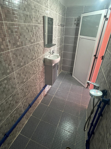 Bathroom 2, Taghadoute Hotel, Ouarzazate