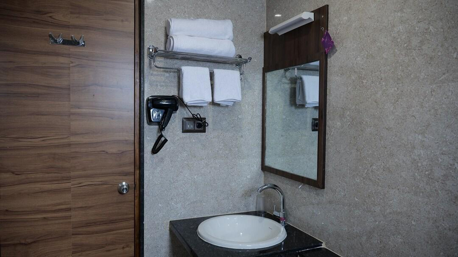 Bathroom 4, The Ventura Grand Hotel, Bangalore