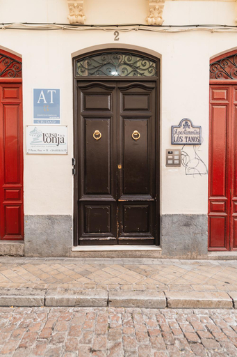 Entrance 5, tuGuest Marques de Falces Apartments, Granada