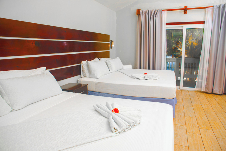Bedroom 3, Fantasy Island Beach Resort, Dive and Marina All Inclusive, Roatán