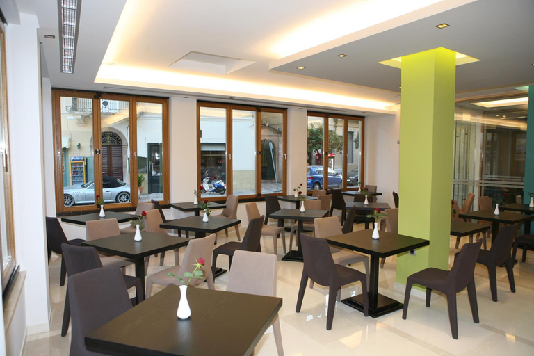 Food & Drinks, Victoria Hotel, Peloponnese
