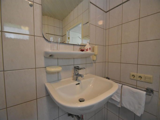 Bathroom 4, Holiday Home in Holten near Holterberg, Rijssen