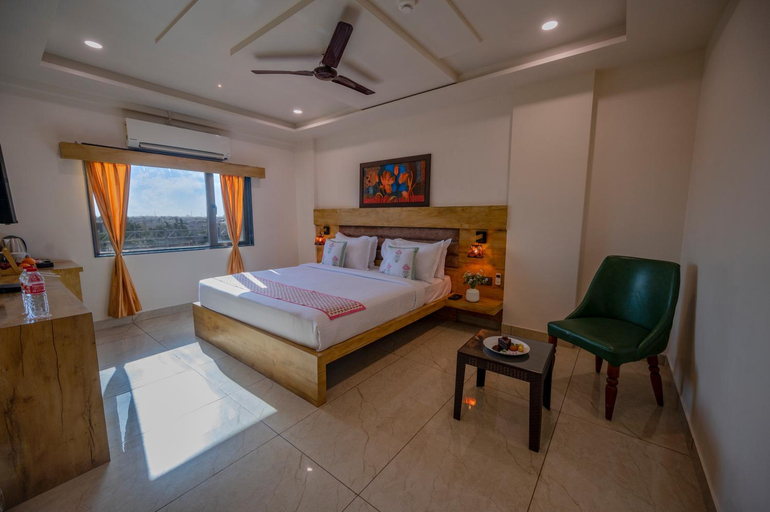 Bedroom 2, Ginger Somnath, Gir Somnath