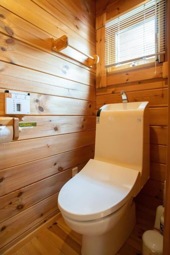 Bathroom 4, Powder Hut, Kutchan
