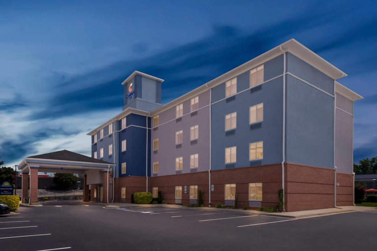 Exterior & Views 2, Comfort Inn Emporia, Emporia