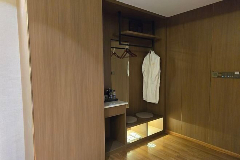 Bathroom 4, Naqu Zangdi Tianxiang Hotel, Nagchu