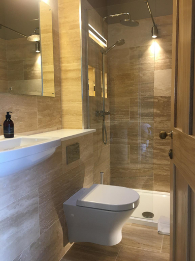 Bathroom 4, Kirkton Bay House Bed and Breakfast, Highland