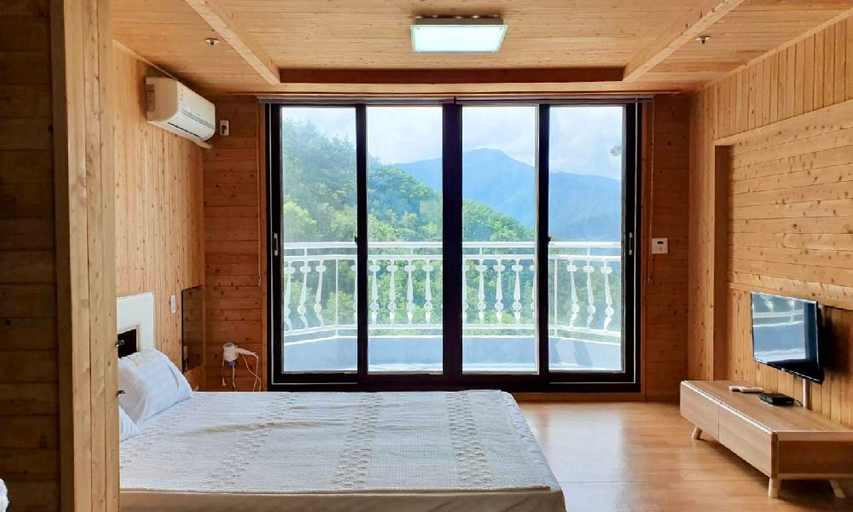 Bedroom 4, Gurye Junseong Resort, Gurye