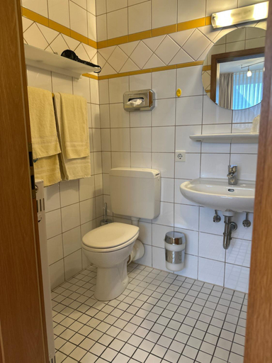 Bathroom 1, Landgasthaus Hotel Wolters, Kleve