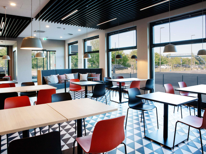 Food & Drinks 5, ibis budget Hotel Berlin Airport (recently opened), Berlin