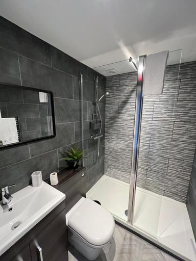 Bathroom 3, The Globe Apartments and Bedrooms, Cumbria