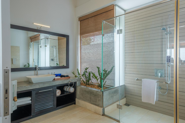 Bathroom 4, The Beach House by Reveal, Weligama