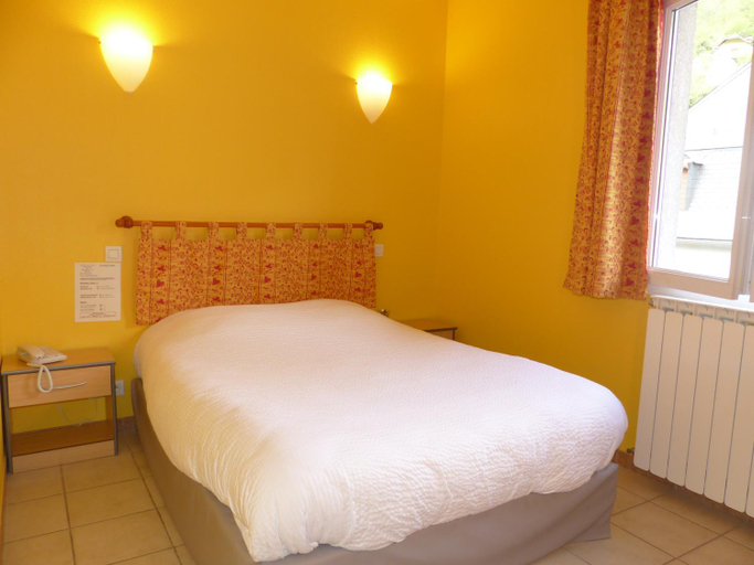Bedroom 2, Logis Hotel Restaurant Auberge de l'Isard, Ariège