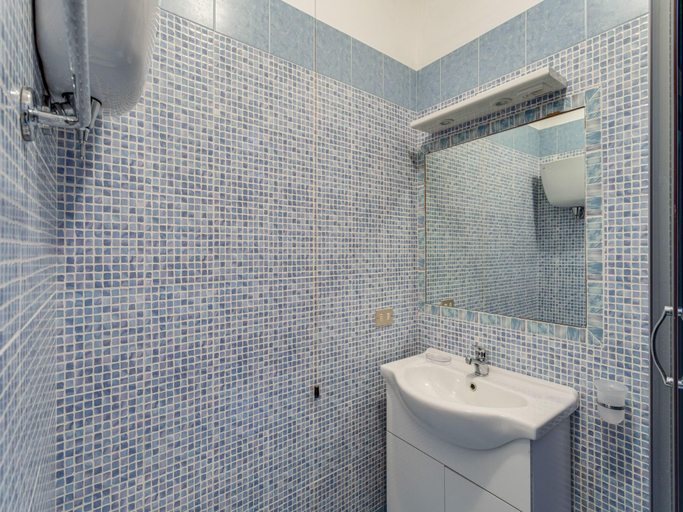 Bathroom 3, Holiday Home in Assisi near Monte Subasio, Perugia