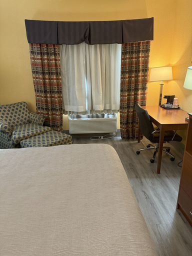 Bedroom 3, Quality Inn Manitowoc, Manitowoc
