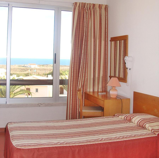 Bedroom 2, Aparthotel Navigator, Vila do Bispo
