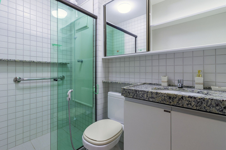 Bathroom 3, Agradável apart no Cupe Beach Living, Toritama