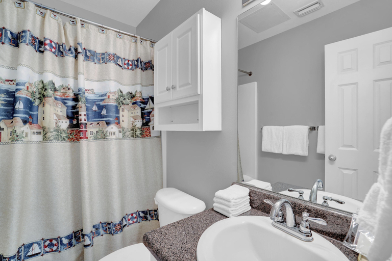 Bathroom 3, Grand Caribbean 225, Baldwin