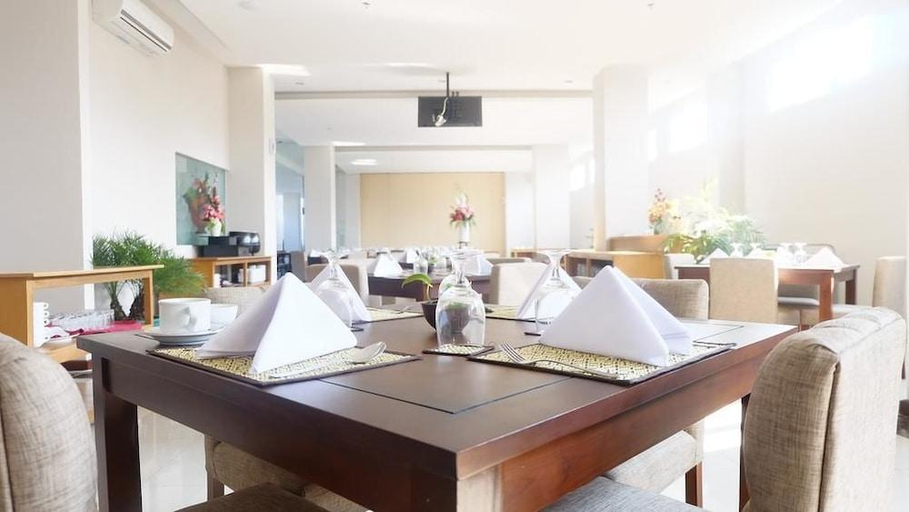 Food & Drinks 4, Syariah Radho Hotel Sengkaling, Malang