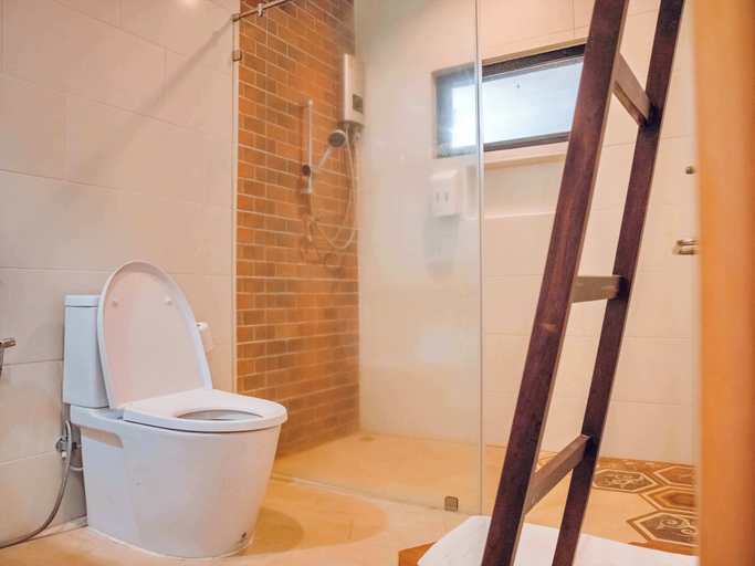 Bathroom 3, Tantai Eco Farm Stay at Khao Yai, Pak Chong