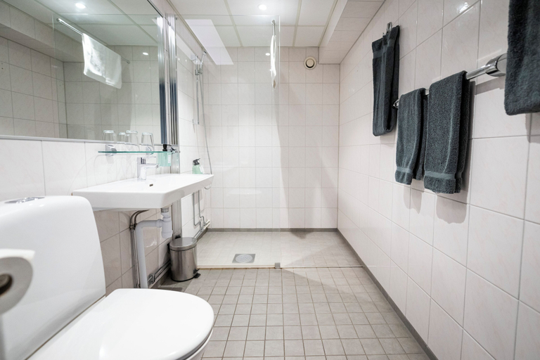 Bathroom 4, Hotel Stensson, Eslöv