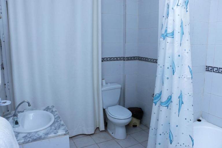 Bathroom 5, Hotel Saint Georges Tunis, Bab Bhar