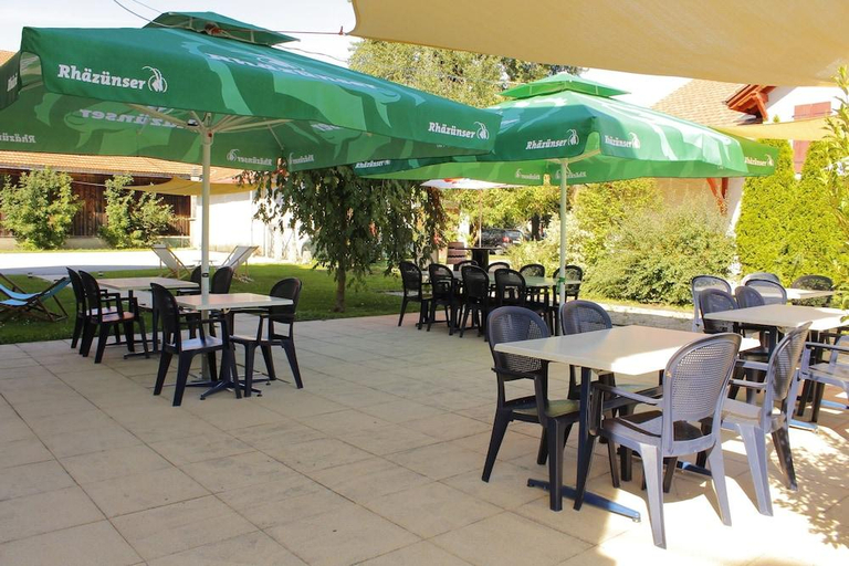Food & Drinks 5, Hotel de Ville, Val-de-Travers