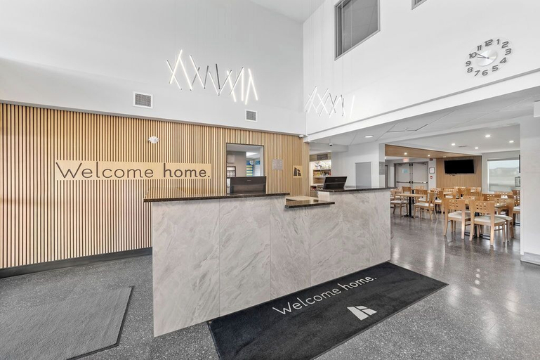 Others 5, Home Inn and Suites Lloydminster, Division No. 17