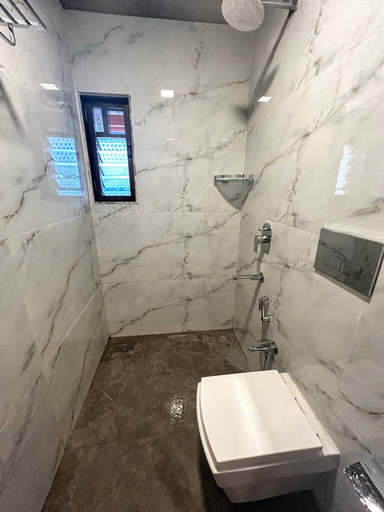 Bathroom, Karjat Hills, Raigarh