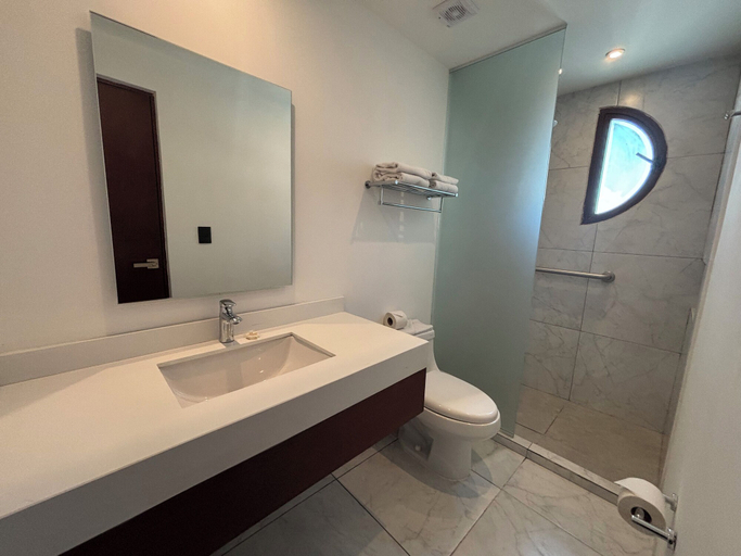 Bathroom, Colonial, Mérida