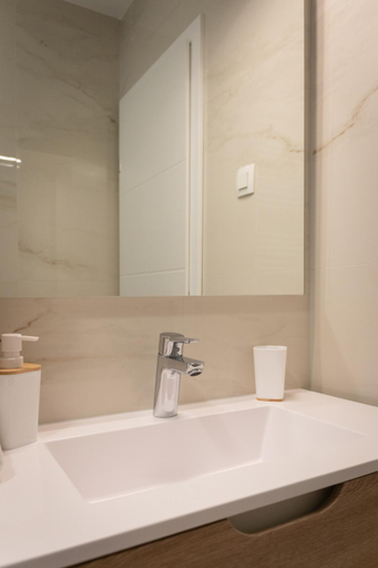 Bathroom 3, Design Park Residences Near Main Square- StayFLOK, Zagreb