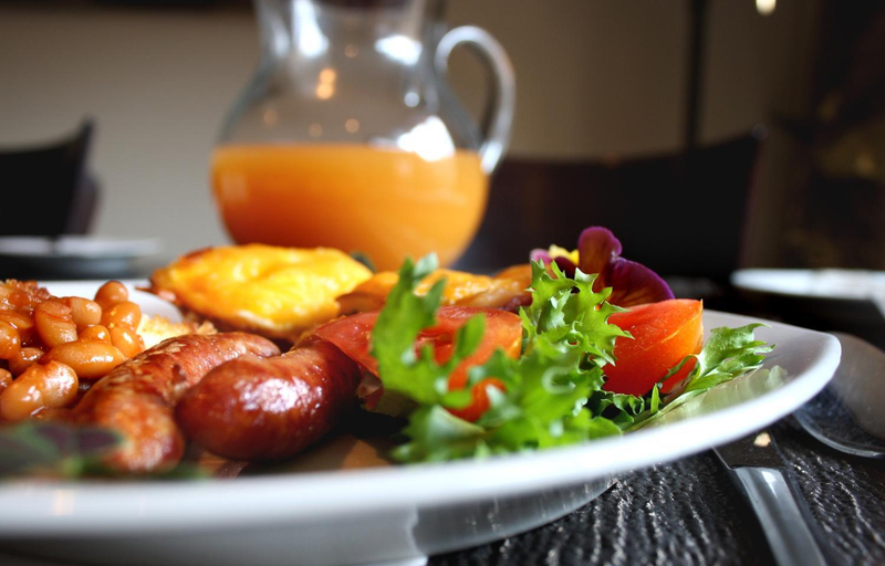 Food & Drinks 5, Mondior Manor Guest House, Frances Baard