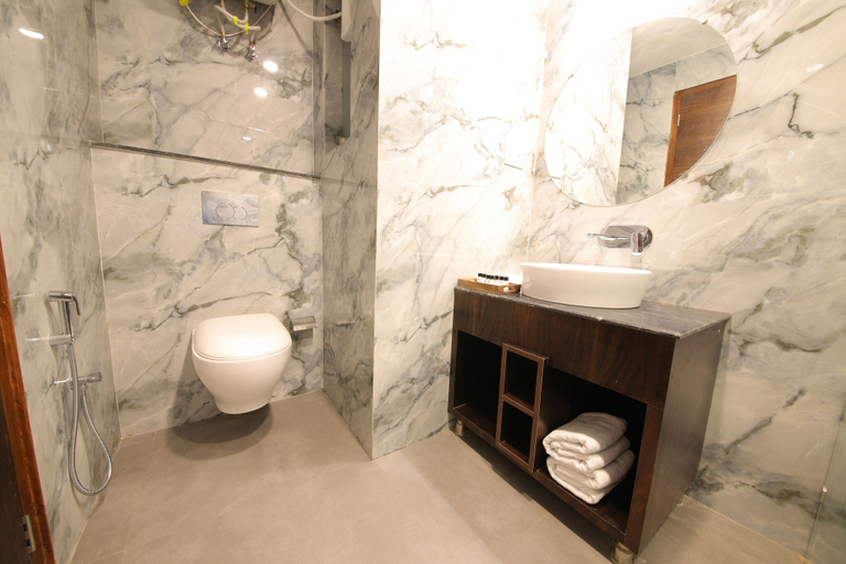 Bathroom 4, Perfectstayz Laxmi Heritage, Garhwal