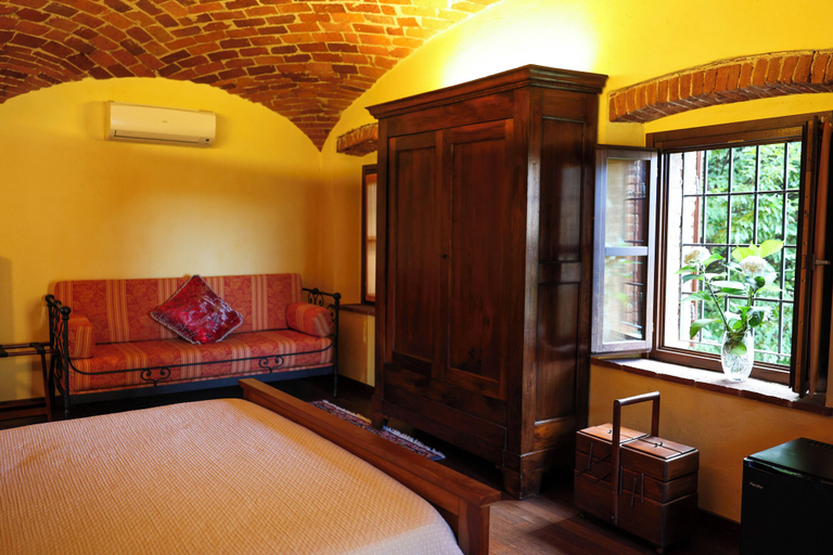 Bedroom 2, La casa Arancione, Cuneo
