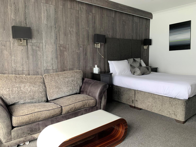 Bedroom 3, Cumberland Hotel - OCEANA COLLECTION, Bournemouth