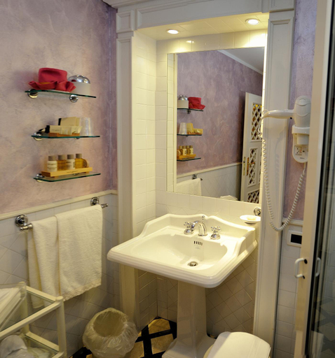 Bathroom 4, Hotel Porto Pirgos, Vibo Valentia