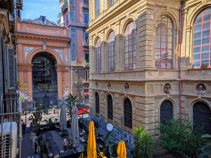 Exterior & Views 2, La Locanda dell'Arte-Piazza Dante, Napoli
