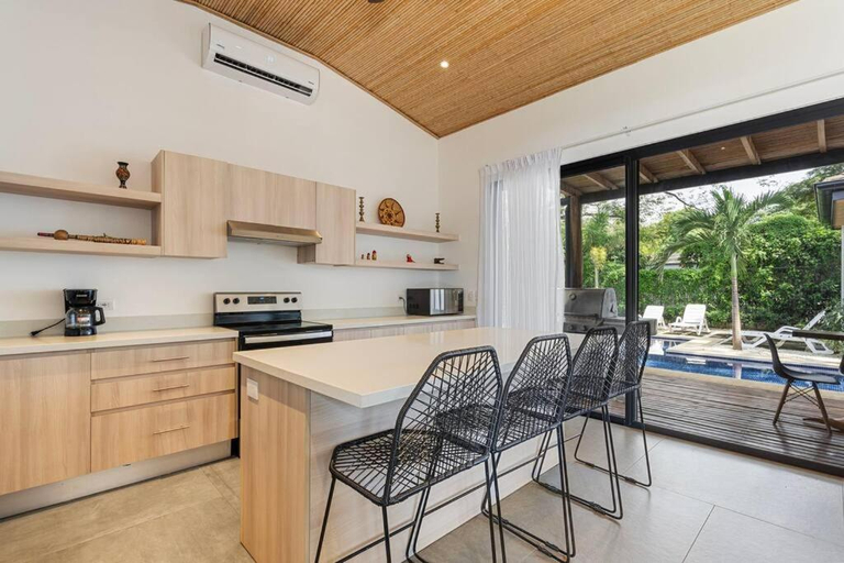 Others 5, CU28 New 3 Bdrm Home w Pool and Guanacaste Tree, Santa Cruz