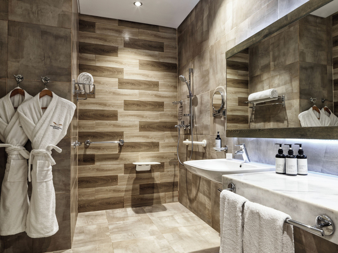 Bathroom 4, Ancient Sands Golf Resort and Residences, Al-Ghurdaqah 2