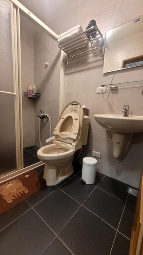 Bathroom 3, Jiufen Light Travel Homestay, New Taipei City